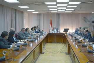 -	The Minister Meeting with the Members of Export Council for Handicrafts