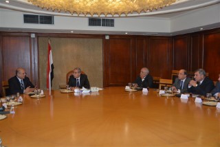 The Minister’s Meeting with the Members of Medical Supplies Chamber (6-1-2016)